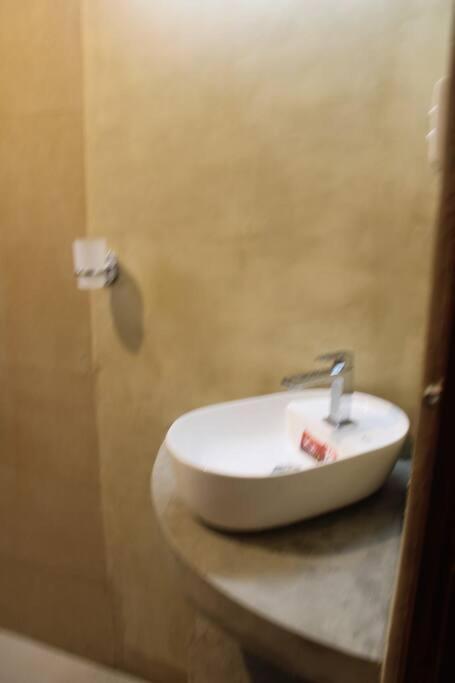 Апартаменти Holiday Home Ragama *