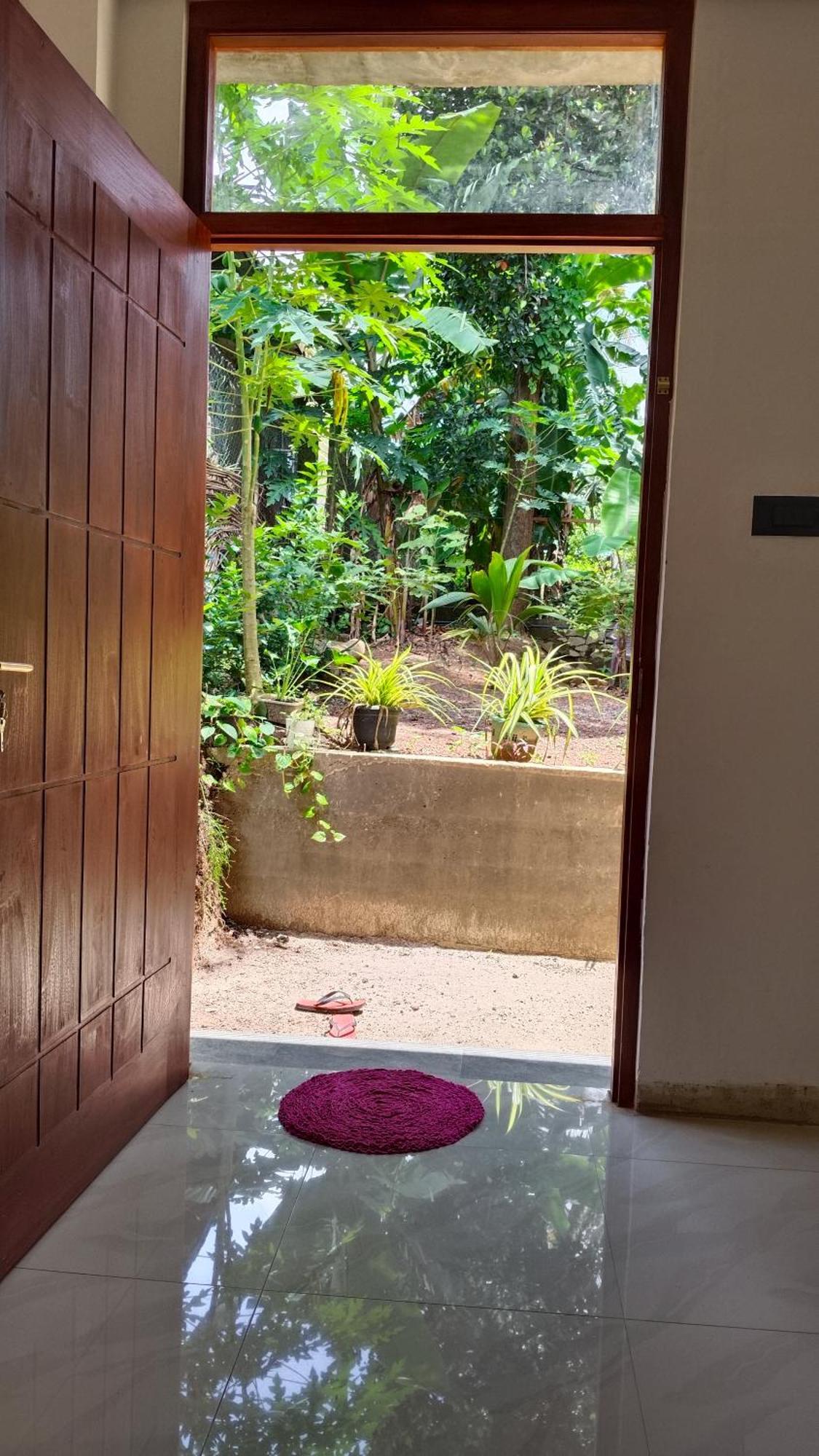 Holiday Home Ragama Апартаменти Ragama